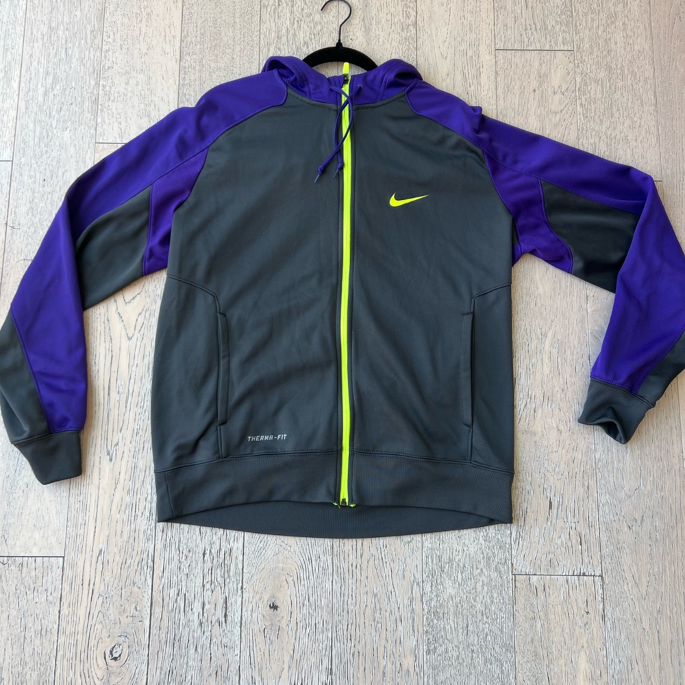 Nike Men's Gray and Purple Therma Fit  Jacket size L Intention rips